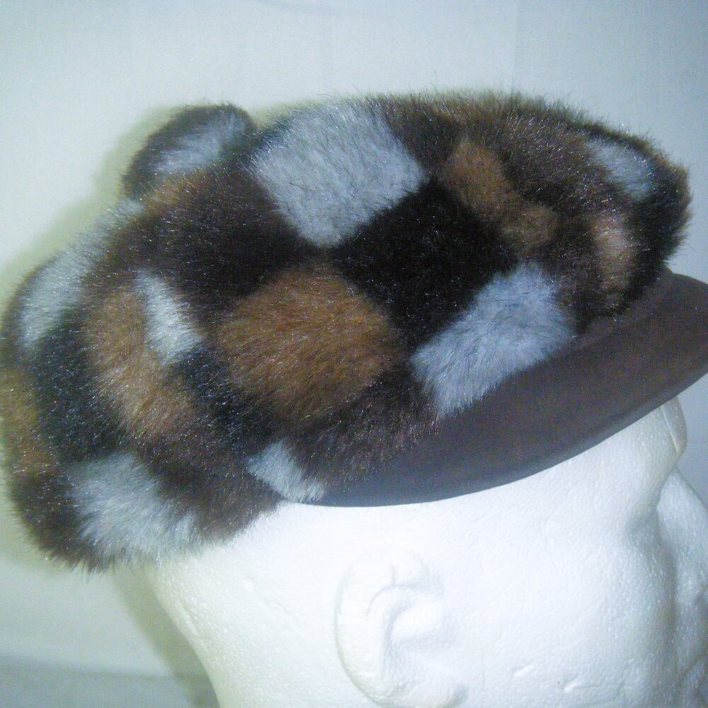 Lady's Faux Fur Cap